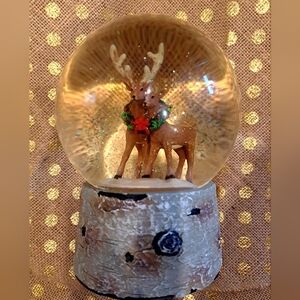 Festive Reindeer Musical Snow Globe, Plays a Christmas tune